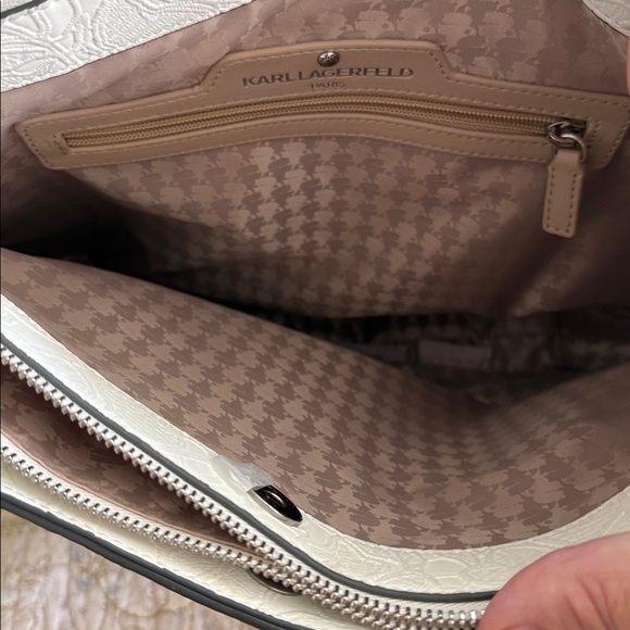 KARL LAGERFELD WHITE BOW FLORAL EMBOSSED BRAND NEW TOTE PURSE - Picture 7 of 11